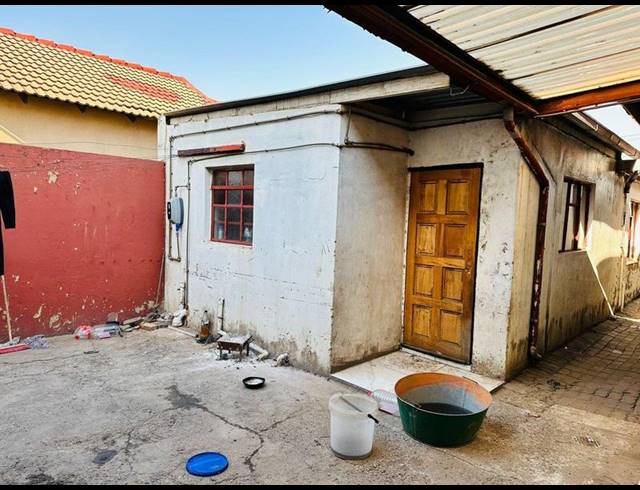 7 BEDROOM HOUSE FOR SALE IN ACTONVILLE